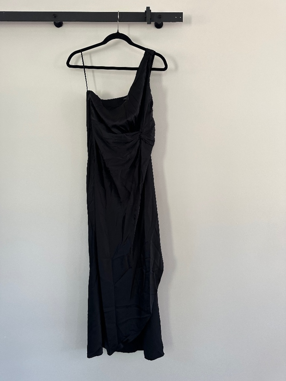 Abercrombie & Fitch one shoulder satin dress